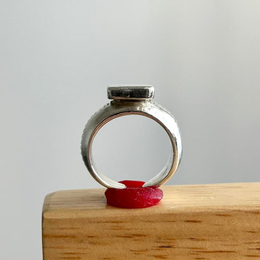 side view ring